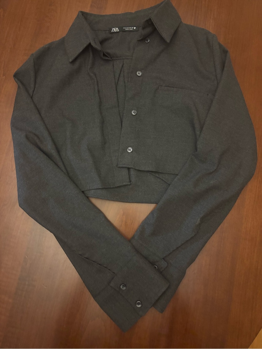 Zara Cropped Button-Up Shirt in Dark Gray